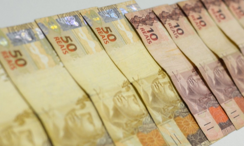 Senado aprova MP do aumento do salário mínimo para R$ 1.045