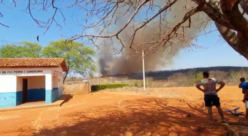 Tremedal: Vários focos de incêndio voltam a assustar em Tremedal