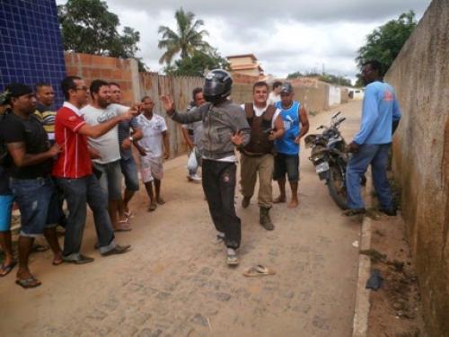 Com tiroteio Polícia impede assalto a 

agência dos correios em Belo Campo
