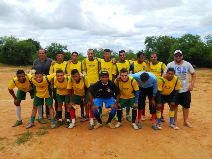 Caraibinha vence torneio de Futebol de Pé de Serra