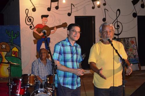 Instituto 

comemora 5 anos de Sarau e homenageia Dr. Leonel Júnior