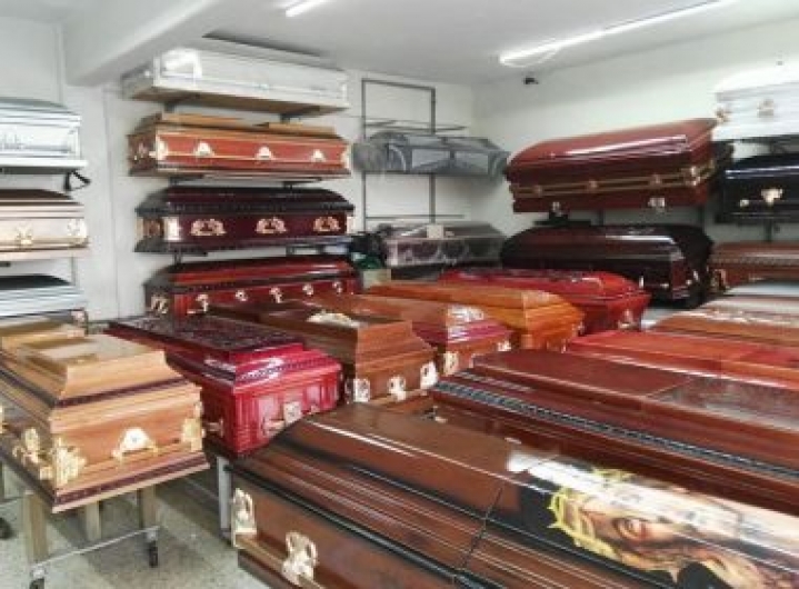 Sindicato de Funerárias prevê trauma por famílias não poderem velar e sepultar corpos