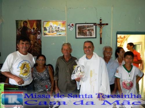 Comunidade Volta 1 realiza Missa de Santa 

Teresinha