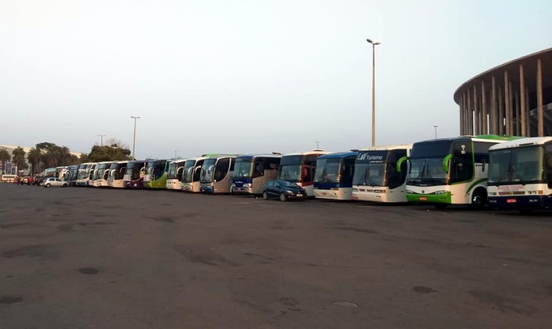 Donos de transporte alternativo vão a Brasília contra enrijecimento da lei sobre suas atividades