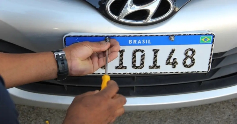 O que falta aprovar no Congresso para placas de carros voltarem a mostrar município do veículo?