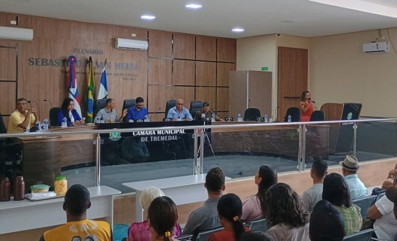 Audiência pública sobre atividade mineradora na Vereda de São Felipe