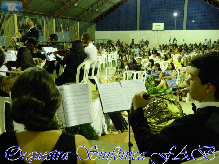 Orquestra Sinfônica Adventista encanta Tremedal em comemoração aos 64 anos