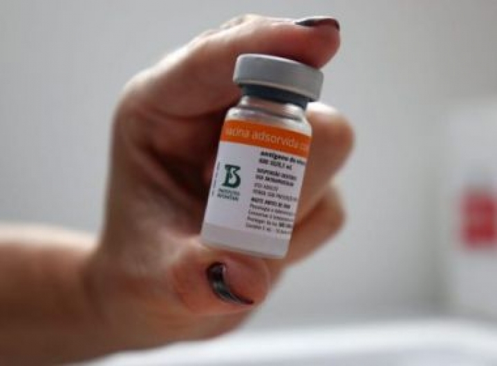Bahia recebe nova remessa de vacinas com mais de 211 mil doses contra Covid-19