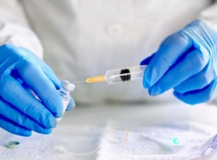 Possível vacina para Covid-19 feita na Índia é aprovada para ser testada em humanos