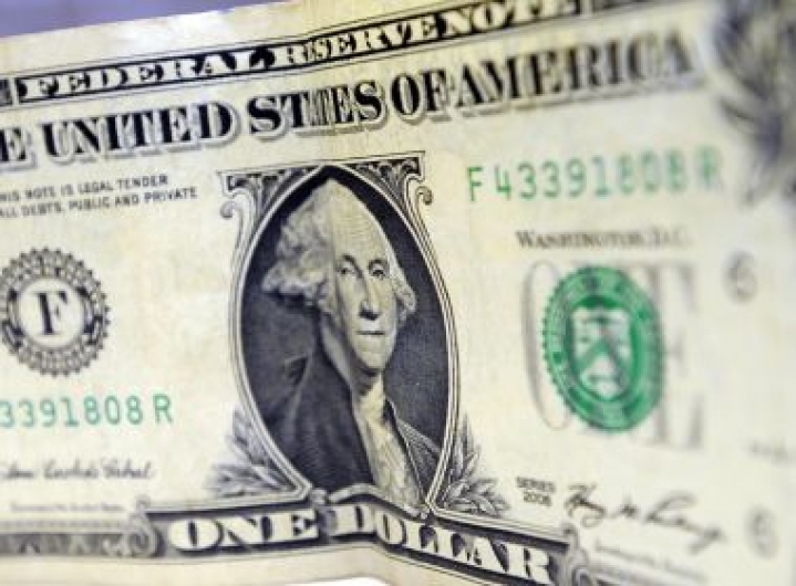 Dólar fecha a R$ 4,2394 e renova recorde nominal de fechamento
