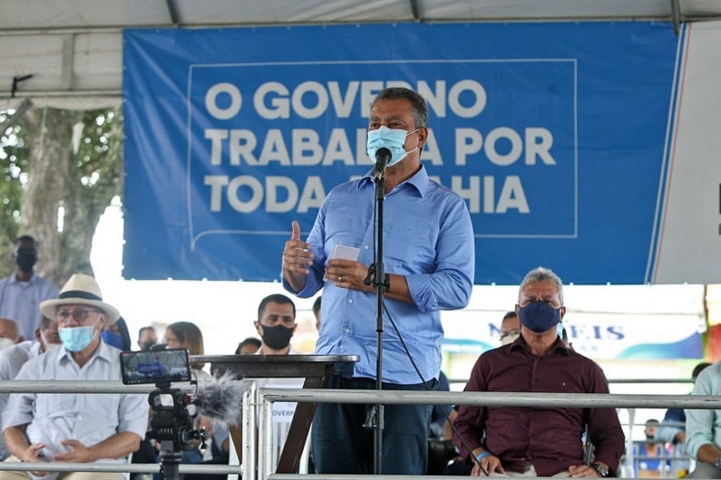 Com 15 mil casos ativos de Covid-19 na Bahia, governador decreta toque de recolher no estado