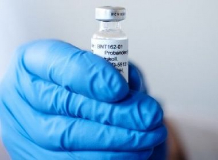Vacinação contra Covid-19 pode começar em 11 de dezembro nos EUA